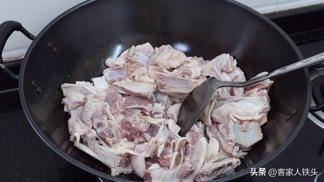 羊头怎么做好吃大全，羊头肉怎么做好吃（试试客家的一个传统做法）