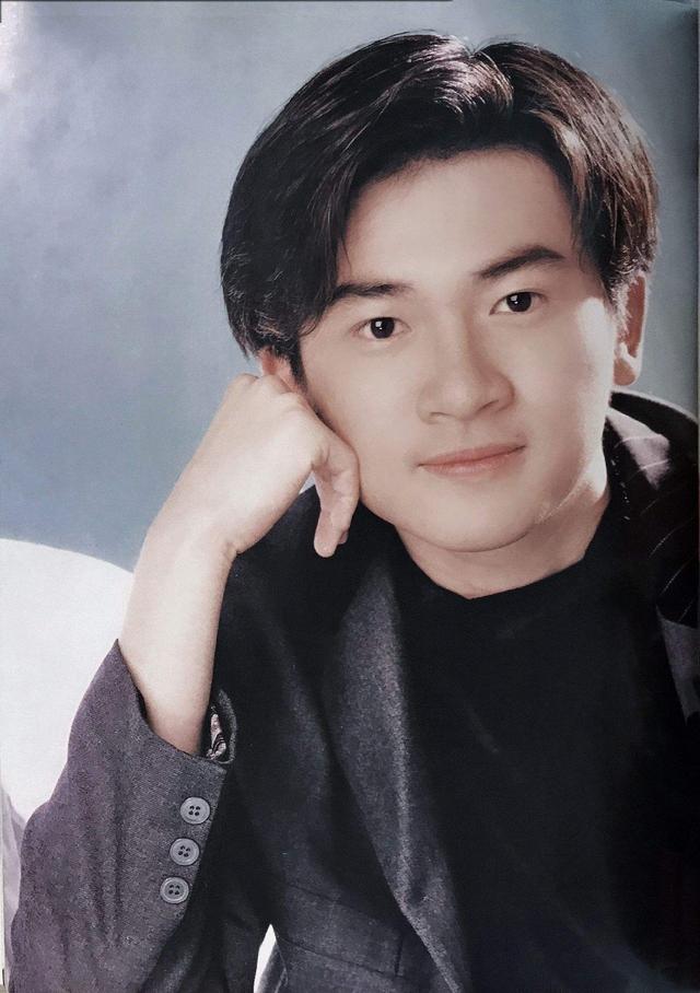 陈志朋个人资料，陈志朋都有什么奇葩的造型（至今不娶妻的11位港台大龄男星）