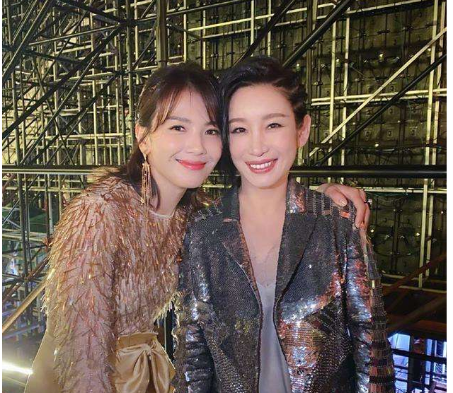 秦海璐婆婆：老公儿子均离世，儿媳孕期忍痛照顾，生活幸福也有泪