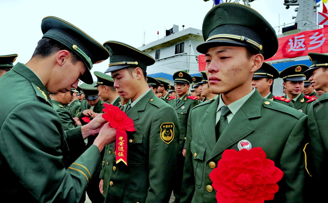 当兵有工资吗，6种家庭不能参军（本科生当两年兵能拿七笔钱）