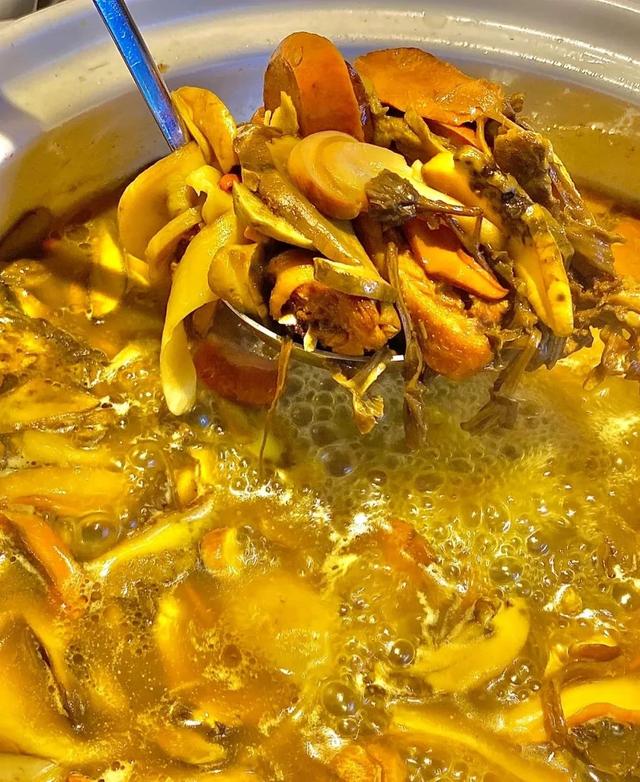 云南十大特色美食小吃，云南特色美食：你都尝过哪些