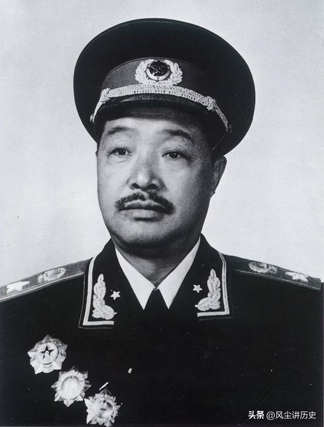 军团长是什么级别，军长与军团长有区别吗（红军史上曾有十个军团）