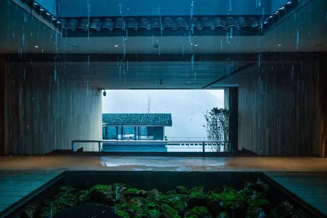 青城山旅游，青城山旅游图（赏千年银杏、观层林尽染、泡山间温泉......顶奢配置慢生活尽在青城山～）