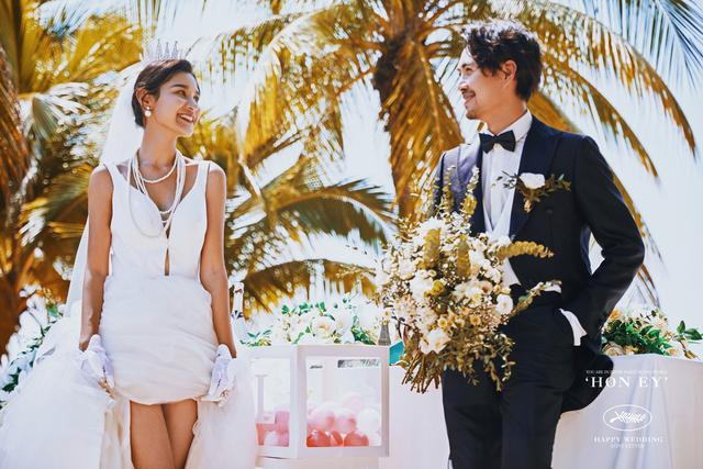 三亚拍婚纱照多少钱，最好的三亚婚纱摄影排名前十（三亚旅拍婚纱照拍摄的网红热门景点有哪些）