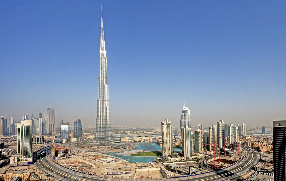 迪拜塔多少层(沙漠里的世界第一高楼) - 悦闻天下