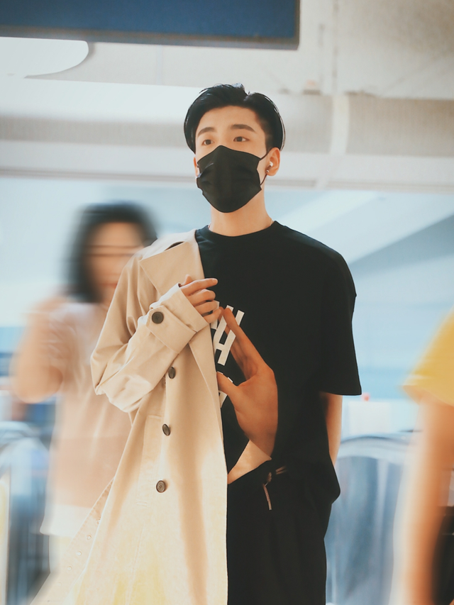 井柏然女朋友，井柏然现在有女朋友吗（这俩顶流终于瞒不住了）