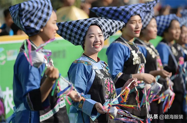 什么是民族服装，民族风格服装特点是什么（五十六个民族服饰2——布依族的服饰文化）