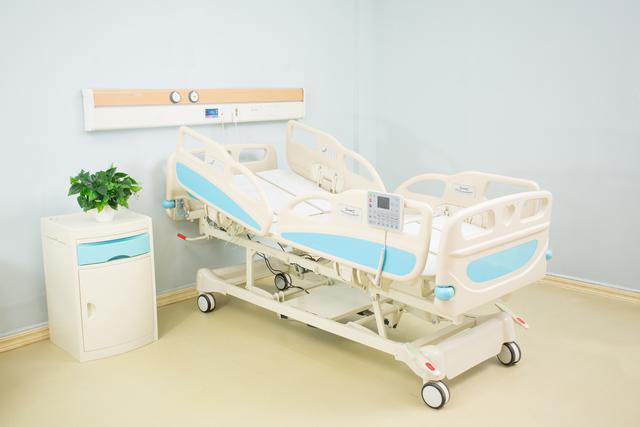 使用电动床有什么好处，电动床效果好吗（电动翻身床的优点详细讲解）