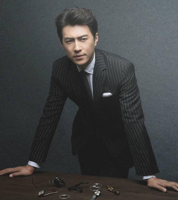 隋俊波：父亲不让谈恋爱，错过靳东保剑锋，34岁嫁导演被宠成公主