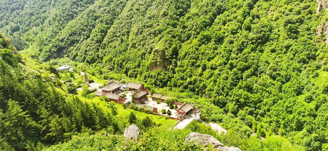 蔚县小五台山景点图片