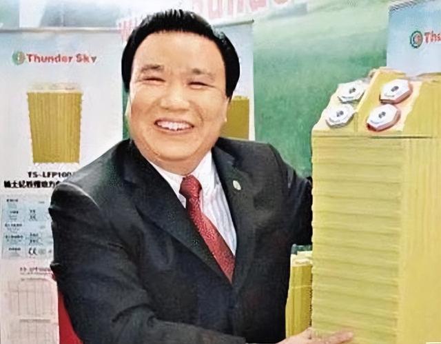 一千万美元等于多少人民币，一千万美元等于多少人民币2021最新（中国富豪给美国捐款7000万后）