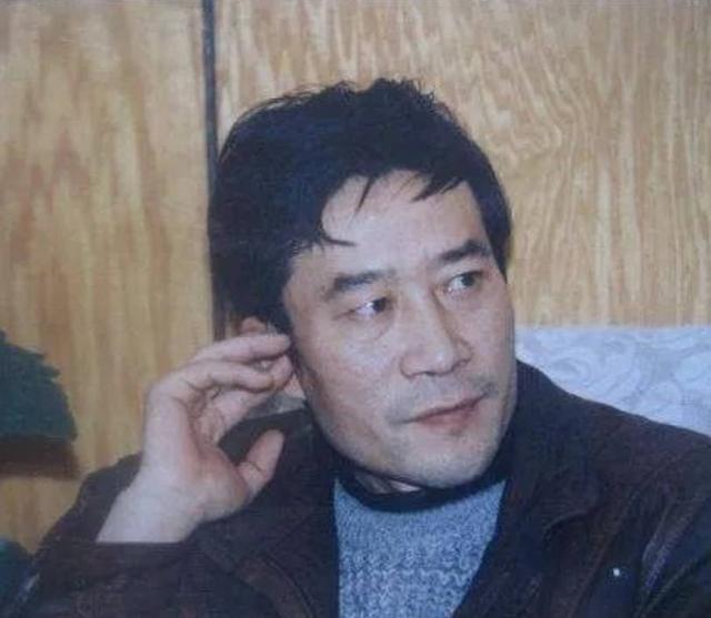 天龙八部扫地僧，天龙八部扫地僧真正身份（8位演艺圈中的“扫地僧”）