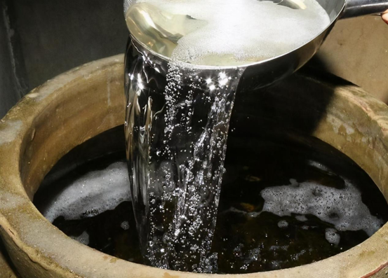 百老泉散酒怎么样，12元的百老泉散酒是纯粮酒吗（市面上2种被列入“黑名单”的白酒）