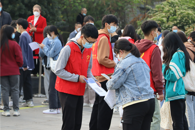 成都现代职业学校，成都市现代计算机职业技术学校有哪些专业（我的大学不是梦⑥——成都市现代职业技术学校单招喜报）