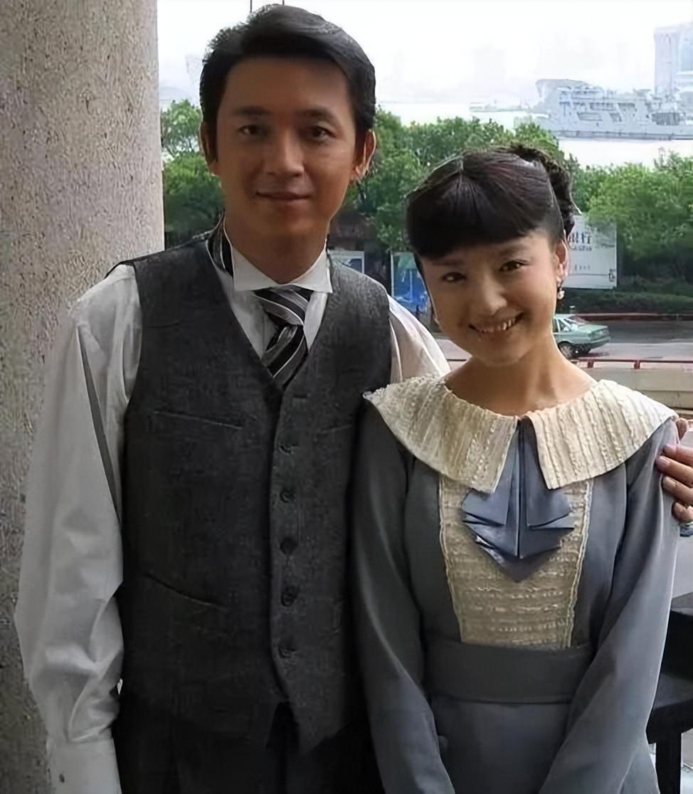 意气风发的潘粤明,冰清玉洁的董洁,都毁在了这场"离婚大战"里