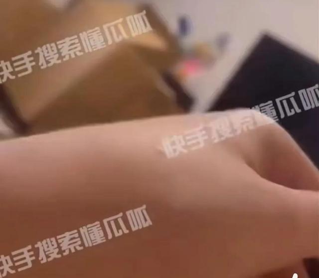 男星何龙龙被曝家暴，不仅家暴女友还吃软饭劈腿