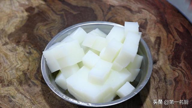 凉粉做软了已经凝固怎么补救，红薯凉粉做的太软了怎么办（用一包淀粉教你做）