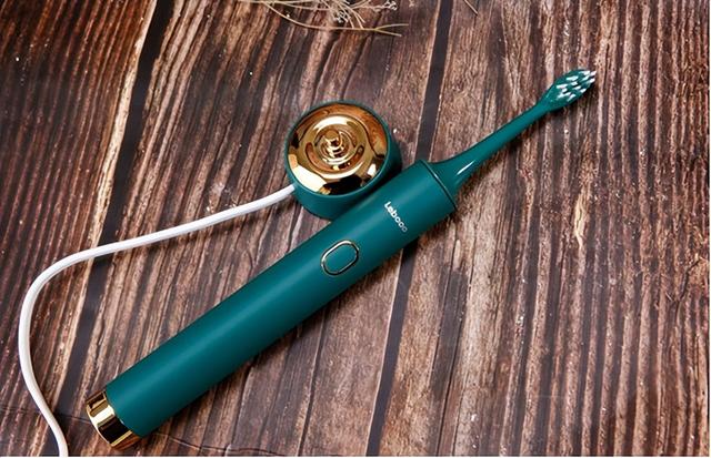 送男友父母礼物排行榜，见家长送男友父母礼物排行榜（中秋节送父母长辈礼物清单）