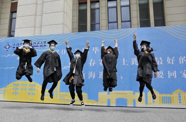 上海中侨职业技术大学好不好，排名怎么样评价如何（中侨职业技术大学首届本科生毕业）