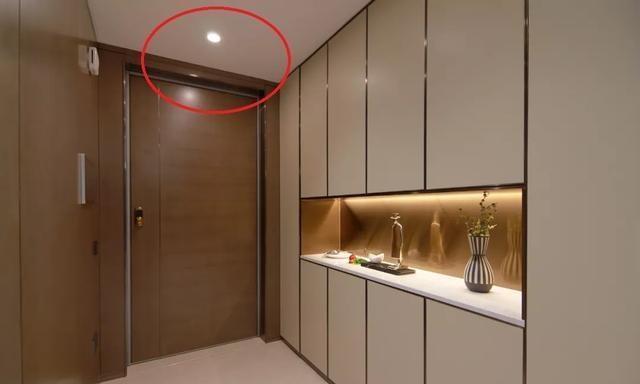 人体感应灯红外和雷达哪个好（新房装修这些地方安装感应灯）