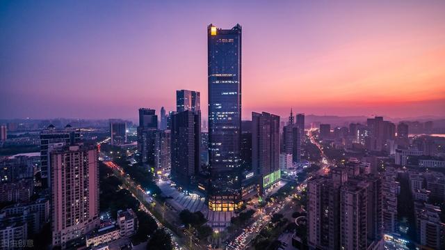 惠州房价，惠州房价2022最新价格（两万炒房客被套进惠州楼市）