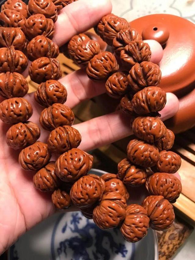 桃核的盘玩的大忌，还别说，这4种桃核，还挺漂亮