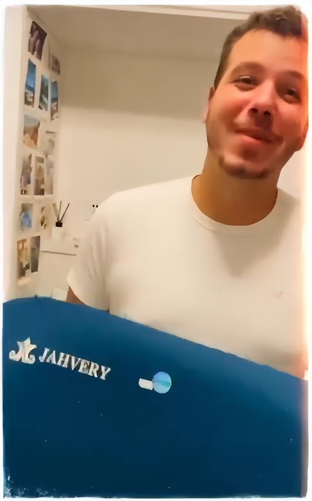 凝胶枕的优点及维护方法，凝胶枕好还是乳胶枕（适合男性的JAHVERY大白鲸悬浮凝胶枕）