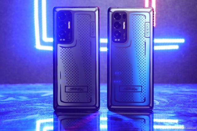 手机屏幕变紫修复妙招，手机屏幕变紫修复方法（手机后盖内住着“变色龙”）