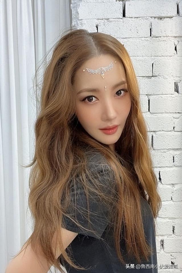 韩国女演员朴敏英晒照片，结果被粉丝指“认不出”，为什么明星都这么瘦，韩国女演员朴敏英晒照片（韩国女星朴敏英怎么了）