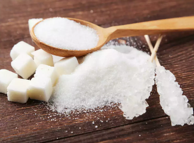 水泥的原料有哪些，水泥的化学成分（白糖能阻碍水泥凝固）