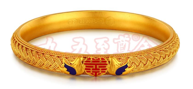 黄金手镯佩戴的讲究，黄金手镯尺寸测量方法及佩戴（黄金手镯到底该怎么买）