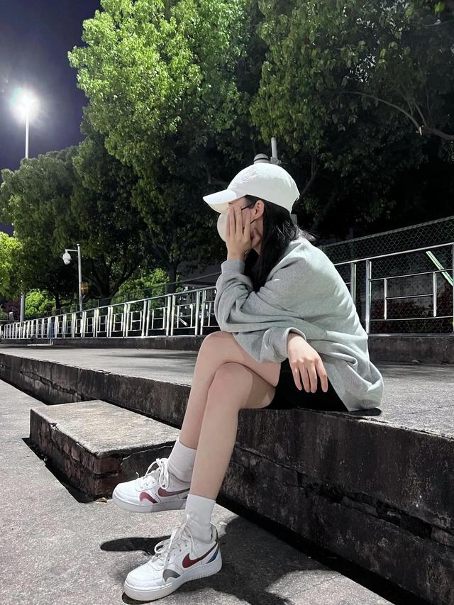 如何做一个坚强的女人，如何做一个坚强的女人（一生该坚强的八件事儿）