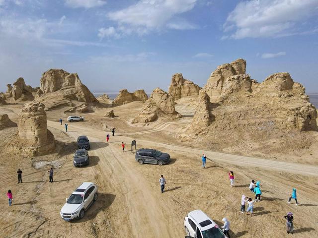 青海大环线旅游攻略，青海环线旅游攻略及花费（青海大环线自驾攻略）