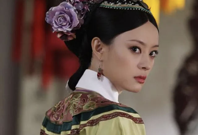 新上海滩方艳芸最后咋了，上海滩中的方艳芸（10位“大变脸”的内娱女神）