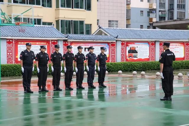 警用对讲机的简介和特点详情介绍，公安警用对讲机品牌（警宝收获特殊节日礼物）