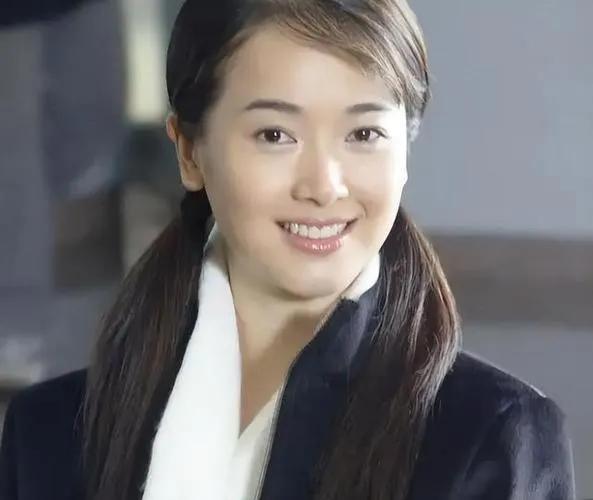 左小青主演的电视剧，左小青最新电视剧有哪些（与大20岁富豪老公离婚）