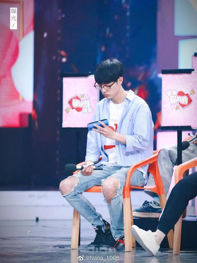 肖战快乐大本营，肖战郑爽快乐大本营哪一期（肖战一共上了四次《快乐大本营》）