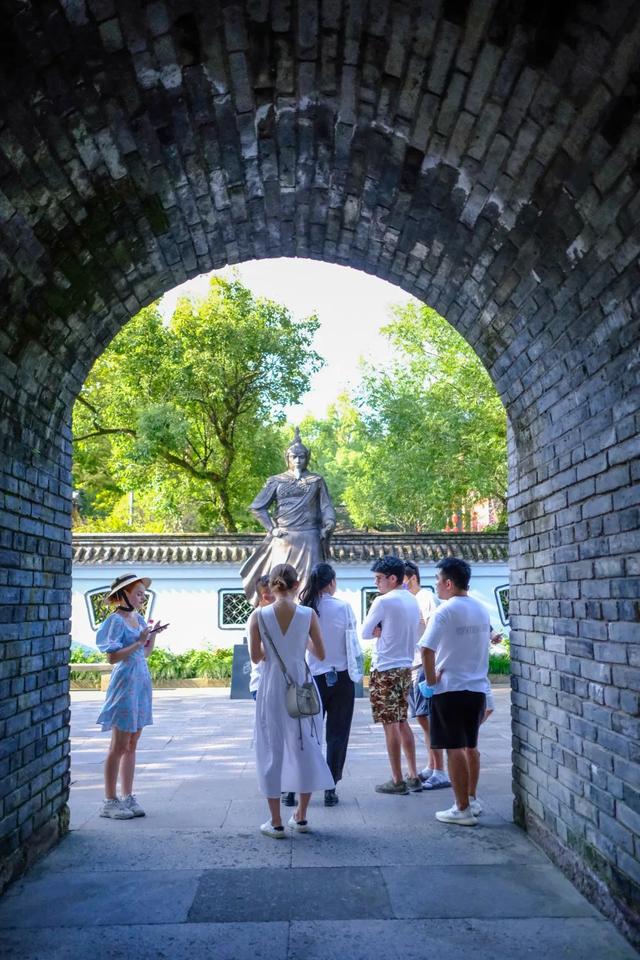 浙江临海旅游景点，台州临海附近的旅游景点推荐（人气排名浙江省第二的临海）