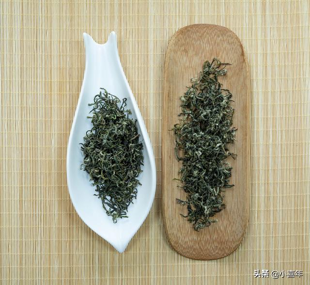 龙井茶是绿茶吗，龙井茶是绿茶吗?老年人膝盖疼有没有好办法（不同绿茶之间的8个不同点）