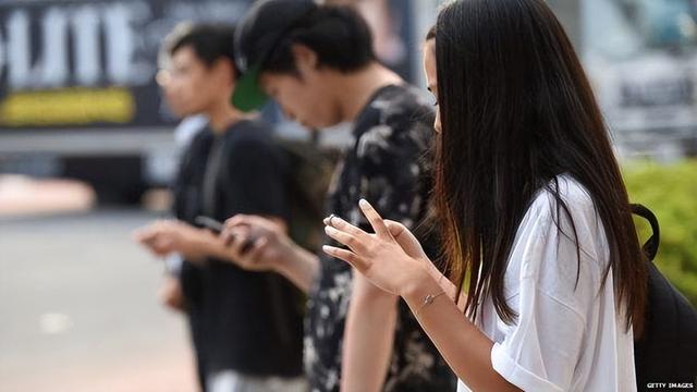 四个方法戒掉手机，我消失一个月做了3种尝试
