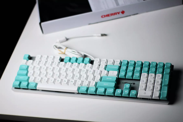 2022无线游戏键盘推荐，玩过上百把键盘后