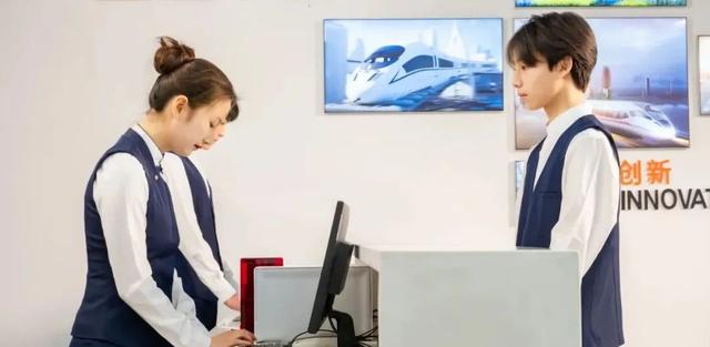 职高和普高有什么区别 哪个好，普高与职高哪个好（普高和职校该选哪一个）