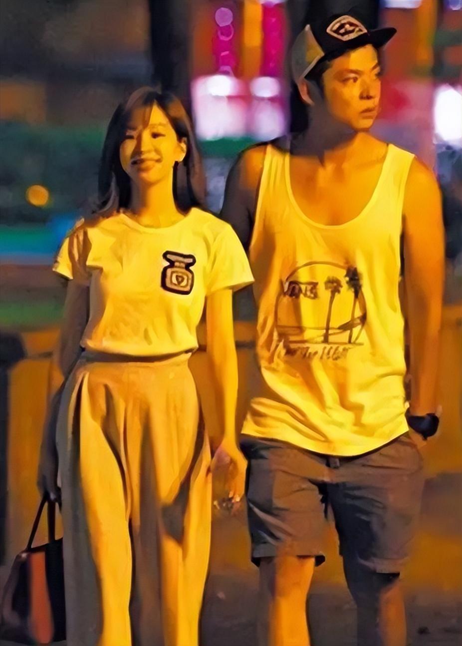王心凌私密(王心凌坐马桶的图片)