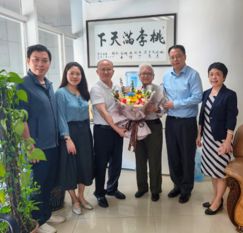 广东舞狮过年，都是“硬核”年俗