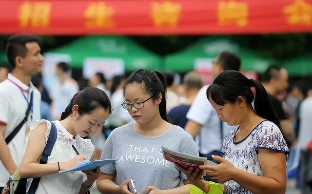 华南理工大学2022年录取分数线，华南理工大学录取分数线2022是多少分（500—600分可以选择的大学）