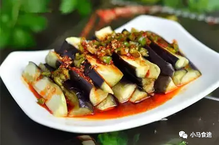 川味红烧肥肠怎么做，川味红烧肥肠的家常做法大全（这些做法值得大家参考）