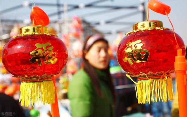 家人团聚的诗句，诗九首：花好月圆人团圆