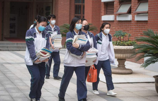 芊芊学子和莘莘学子的区别，芊芊学子和莘莘学子有什么区别（2022年考生需注意）