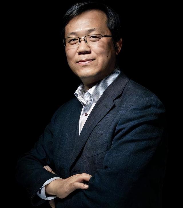 白百何出轨事件，白百何被曝出轨原因（被爆泰国当街揉臀）