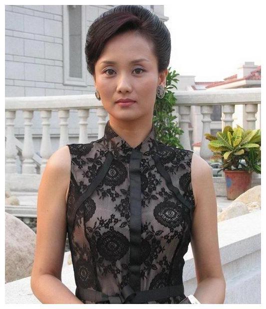 李颖个人资料简介，李颖个人资料（皮肤白皙紧致似少女）